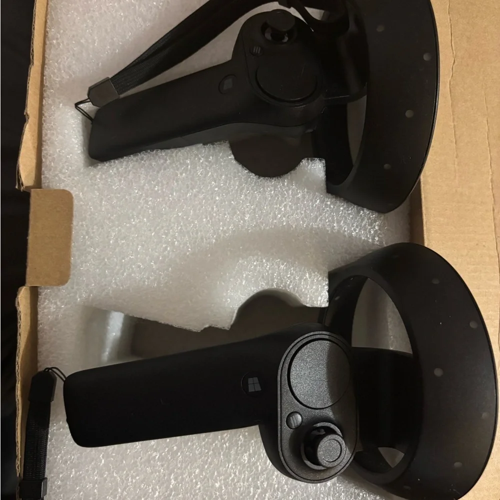 HP Developer Edition Mixed Reality Headset in Black